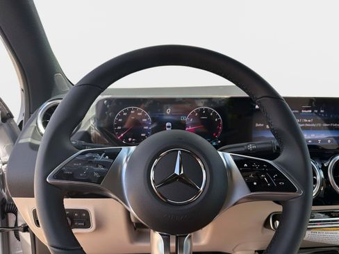 New 2026 Mercedes-Benz GLA 250 image 23