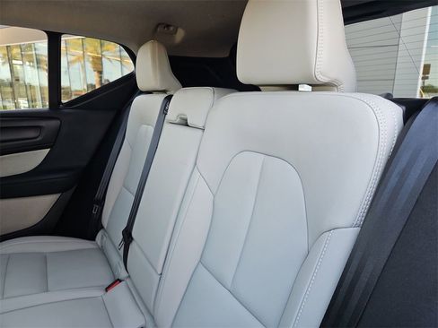 Used 2025 Volvo XC40 B5 Ultra w/ Protection Package Premier image 15
