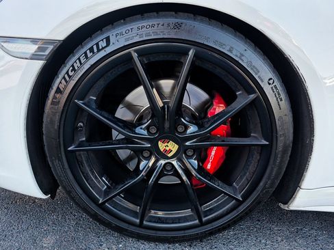 Used 2017 Porsche 911 Carrera 4S AWD/4WD image 12