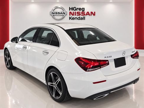 Used 2019 Mercedes-Benz A 220 4MATIC image 4