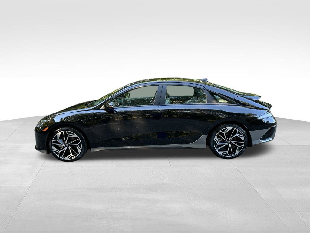 Used 2024 Hyundai Ioniq 6 SEL RWD image 2
