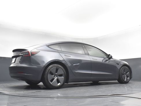Used 2021 Tesla Model 3 Long Range image 22