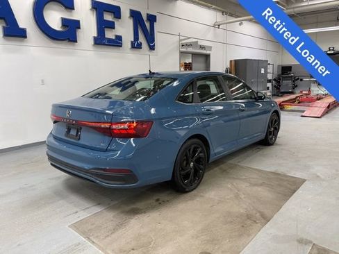 New 2025 Volkswagen Jetta SE w/ Black Wheel Package FWD image 4