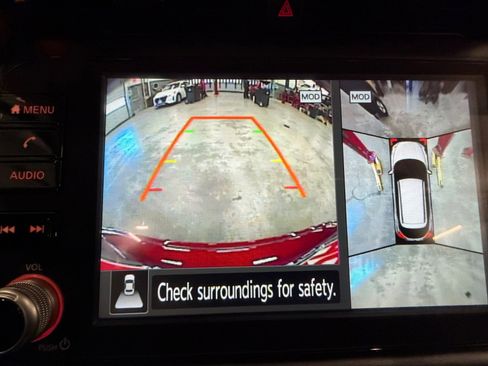 Used 2023 Nissan Kicks SR image 16