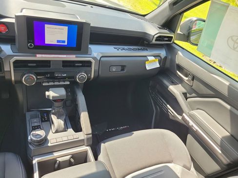 New 2026 Toyota Tacoma TRD Off-Road AWD/4WD image 28