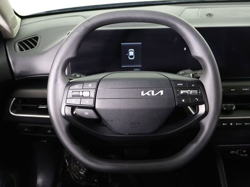 Used 2025 Kia K4 FWD image 33