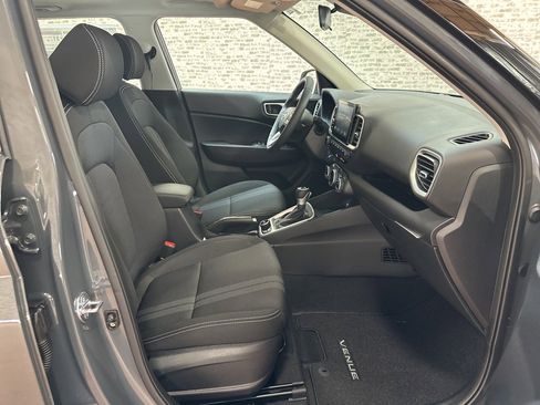 New 2026 Hyundai Venue SEL image 11