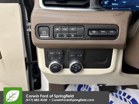 Used 2023 GMC Yukon Denali image 43