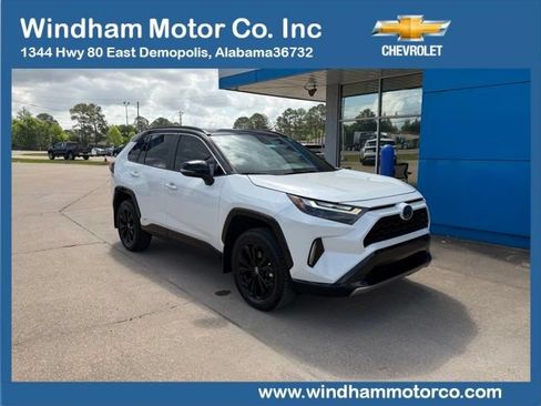 Used 2024 Toyota RAV4 XSE AWD/4WD image 1