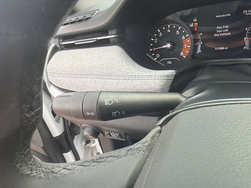 Used 2024 Jeep Compass Latitude image 24