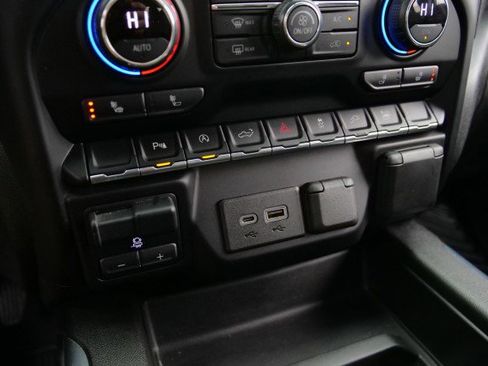 Used 2021 Chevrolet Silverado 1500 RST w/ Redline Edition image 19