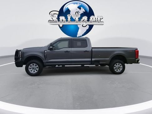 Used 2024 Ford F350 XLT image 6