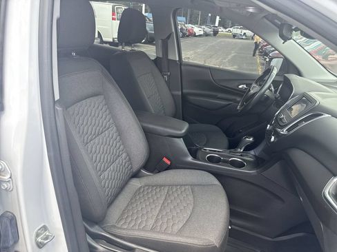 Used 2020 Chevrolet Equinox LT w/ Driver Convenience Package FWD image 30