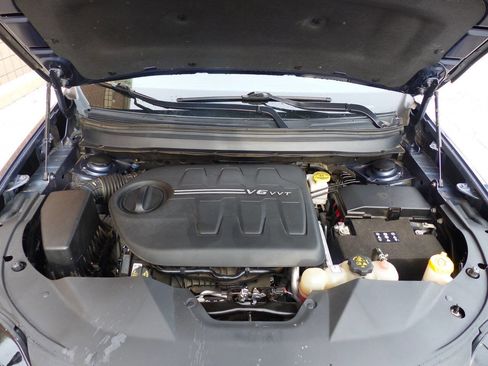 Used 2020 Jeep Cherokee Limited image 14