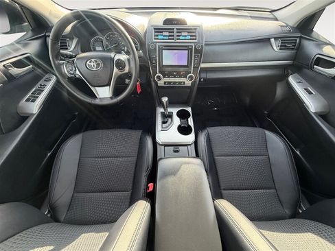 Used 2013 Toyota Camry SE FWD image 11