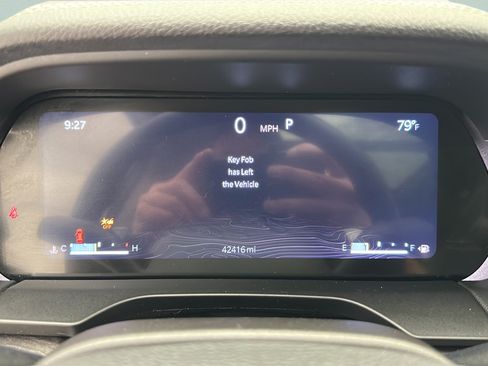 Used 2023 Jeep Grand Cherokee L Limited w/ Luxury Tech Group II AWD/4WD image 16