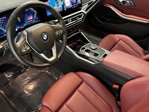 Used 2023 BMW 330i Sedan w/ Parking Assistance Package image 4