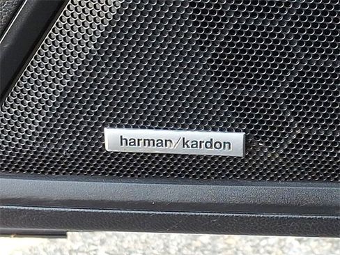 Used 2022 Subaru Outback Touring image 36