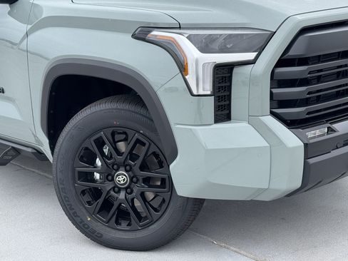 New 2026 Toyota Tundra Limited AWD/4WD image 10