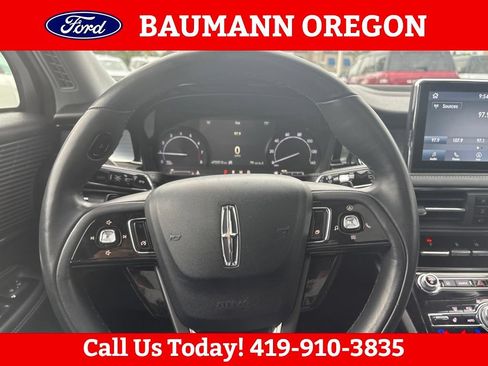 Used 2022 Lincoln Corsair AWD w/ Premium Package image 22