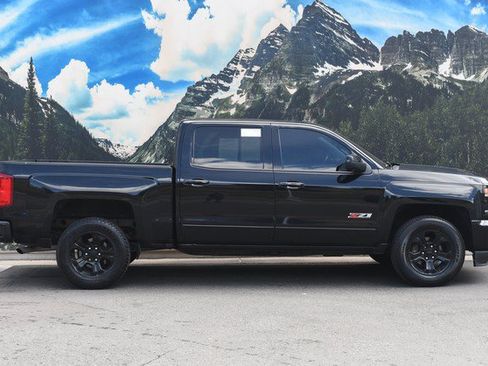 Used 2017 Chevrolet Silverado 1500 LTZ Z71 w/ Midnight Edition AWD/4WD image 2