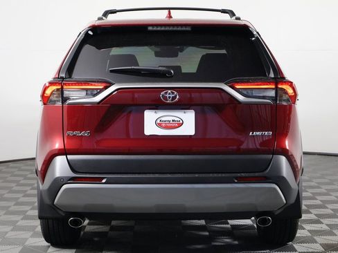 Used 2025 Toyota RAV4 Limited image 5