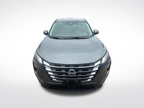 Used 2024 Nissan Rogue SV AWD/4WD image 2