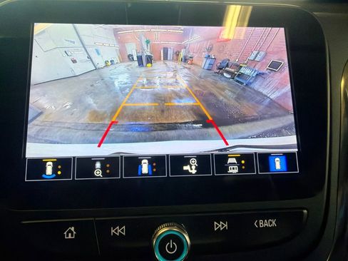 Used 2024 Chevrolet Equinox LT AWD/4WD image 17