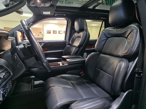 Used 2021 Lincoln Navigator Reserve w/ Luxury Package AWD/4WD image 15