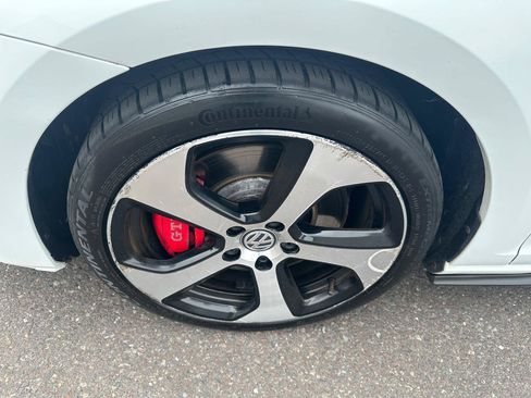 Used 2017 Volkswagen GTI Autobahn FWD image 35