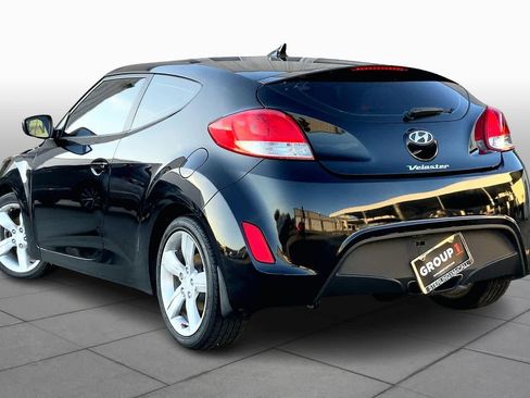 Used 2013 Hyundai Veloster w/Gray Int image 11