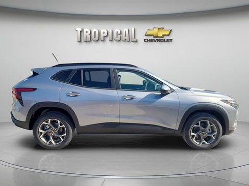 New 2026 Chevrolet Trax LT image 6