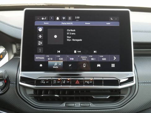 New 2025 Jeep Compass Limited w/ Sun & Sound Group image 20