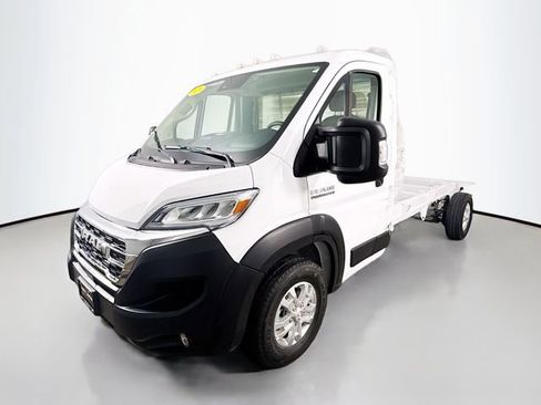Used 2025 RAM ProMaster 3500 w/ Quick Order Package 22G SLT image 3