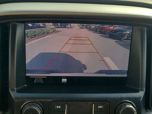 Used 2020 Chevrolet Colorado LT image 17