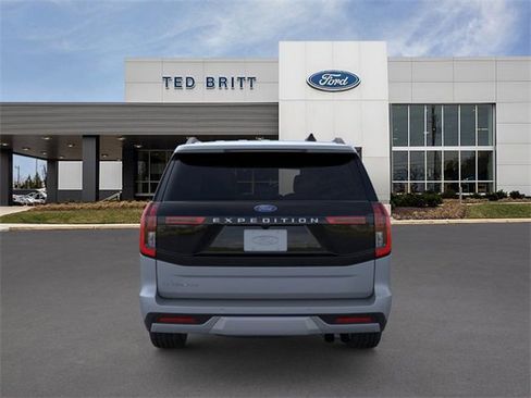 New 2025 Ford Expedition Platinum w/ Platinum Ultimate Package image 6