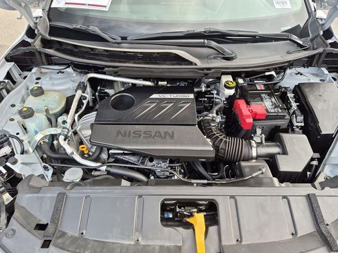 Used 2024 Nissan Rogue SV FWD image 23