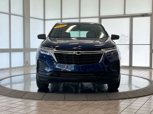Used 2023 Chevrolet Equinox LS image 3