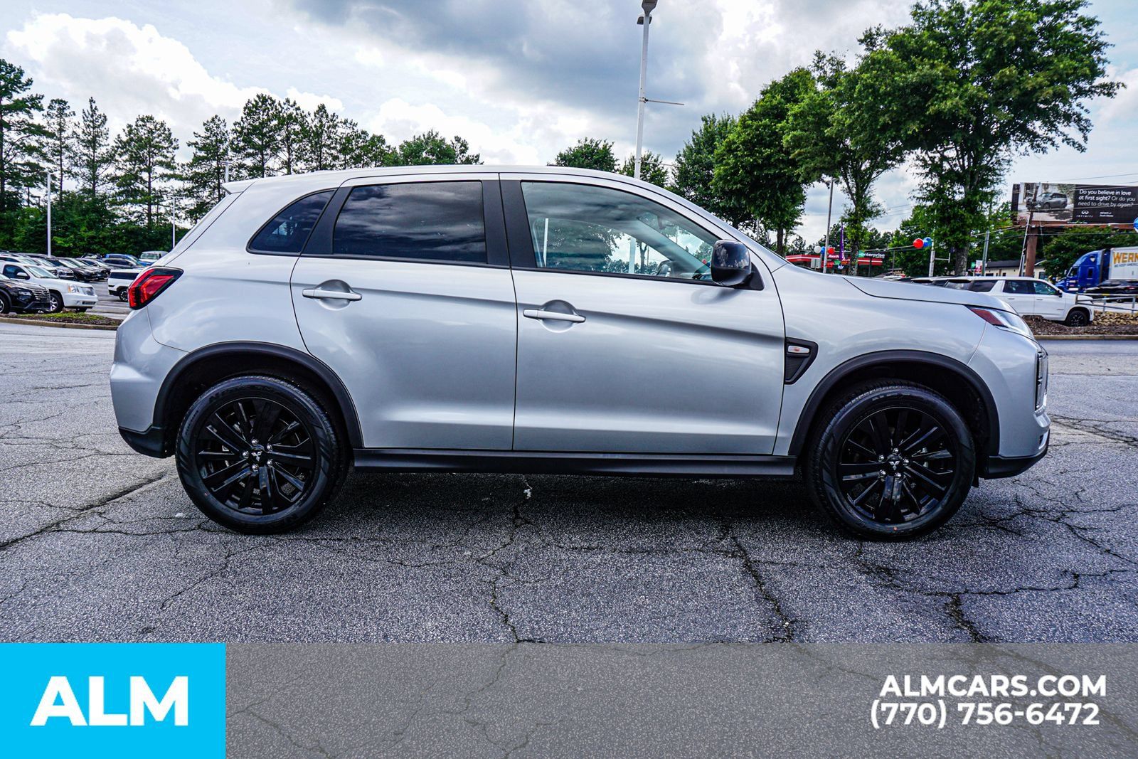 Used 2025 Mitsubishi Outlander Sport SE AWD/4WD image 10