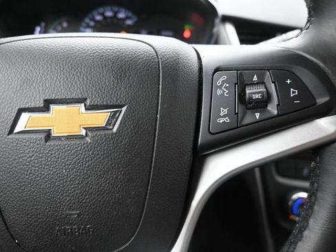 Used 2017 Chevrolet Trax LT w/ LT Convenience Package FWD image 26