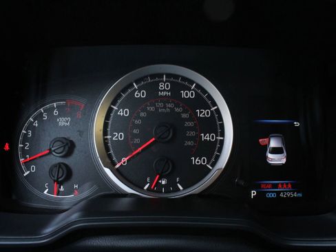 Used 2022 Toyota Corolla SE FWD image 31