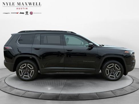 New 2026 Jeep Cherokee Laredo image 17