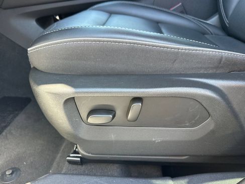 Used 2023 Buick Envision Essence FWD image 15
