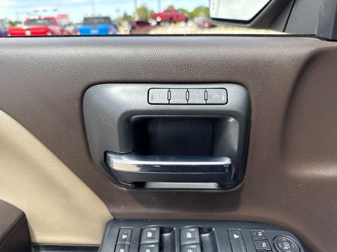 Used 2018 Chevrolet Silverado 1500 LTZ w/ Sport Package AWD/4WD image 13