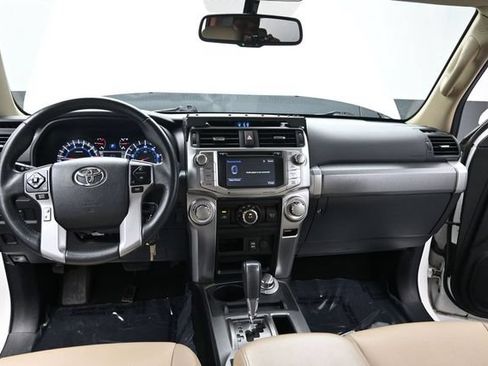 Used 2016 Toyota 4Runner SR5 Premium AWD/4WD image 16