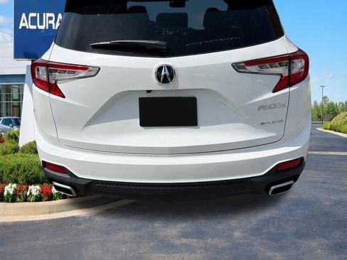 Used 2025 Acura RDX SH-AWD image 12
