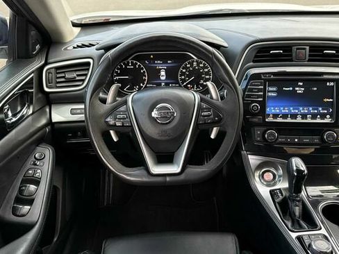 Used 2017 Nissan Maxima SR w/ Midnight Edition FWD image 14