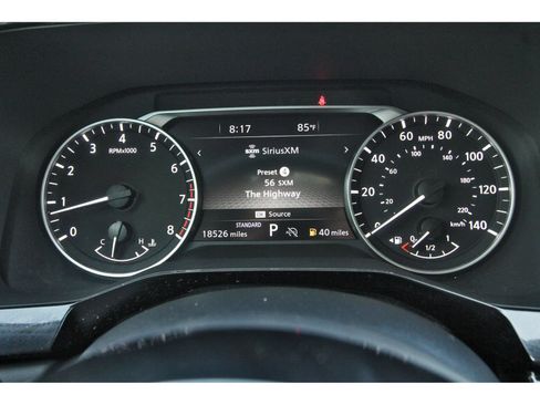 Certified 2025 Nissan Pathfinder SL FWD image 17