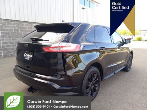 Used 2022 Ford Edge SE w/ Black Appearance Package AWD/4WD image 3
