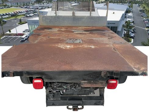 Used 2017 RAM 5500 Tradesman w/ Chrome Appearance Group image 35